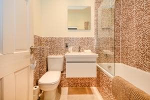 Minster's Keep- Stylish Apartment Near York Minster Image 2