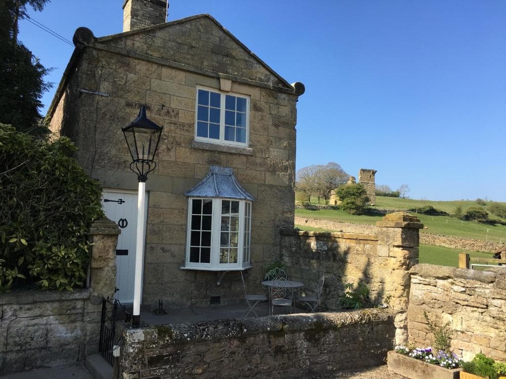 Yew Tree Cottage Image 4