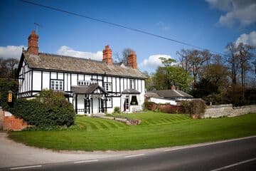 Accommodation at Donington Park Farmhouse Hotel in east midlands airport
