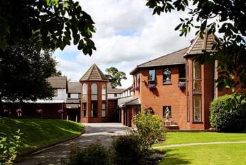Accommodation at Beaufort Park Hotel in hawarden airport