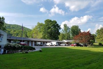 Accommodation at Roseloe Motel in lf wade international airport