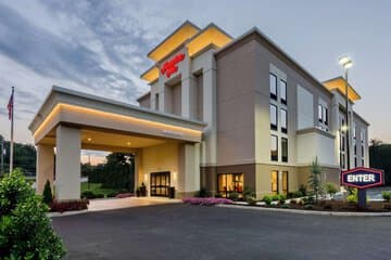 Accommodation at Hampton Inn Covington in lf wade international airport