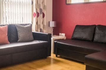Accommodation at The City Walls Gathering 5 Bed - Sleeps 12 City Centre in hawarden airport