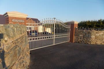 Accommodation at Craig Eithin B & B Holyhead in anglesey airport