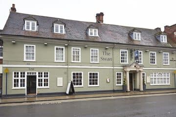 Accommodation at Swan Hotel by Greene King Inns in lasham airfield