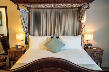 Accommodation at Red Lion Hotel Hillingdon in raf northolt