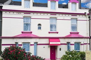 Accommodation at Station House Plymouth in plymouth city airport