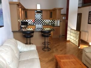 Accommodation at Trafalgar Warehouse Apartments in liverpool john lennon airport