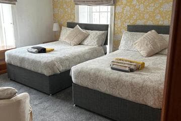 Accommodation at Holland Arms Hotel in anglesey airport