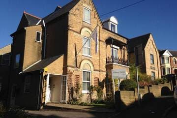 Accommodation at Abbey Lodge Hotel in wycombe air park