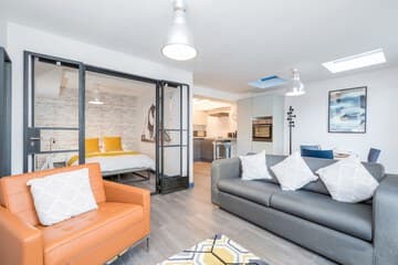 Accommodation at The Loft Brighton in brighton city airport