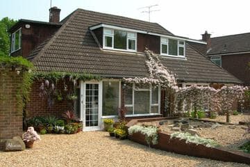 Accommodation at Abacus Bed and Breakfast in farnborough airport