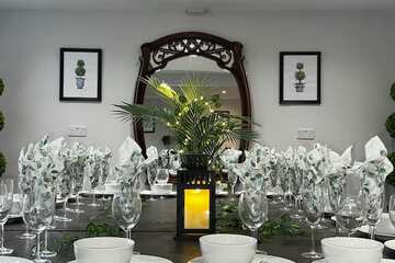 Accommodation at The Cheshire Gathering - Hot Tub 8 Bedroom in hawarden airport