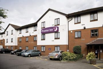 Accommodation at Premier Inn London Hayes North in raf northolt
