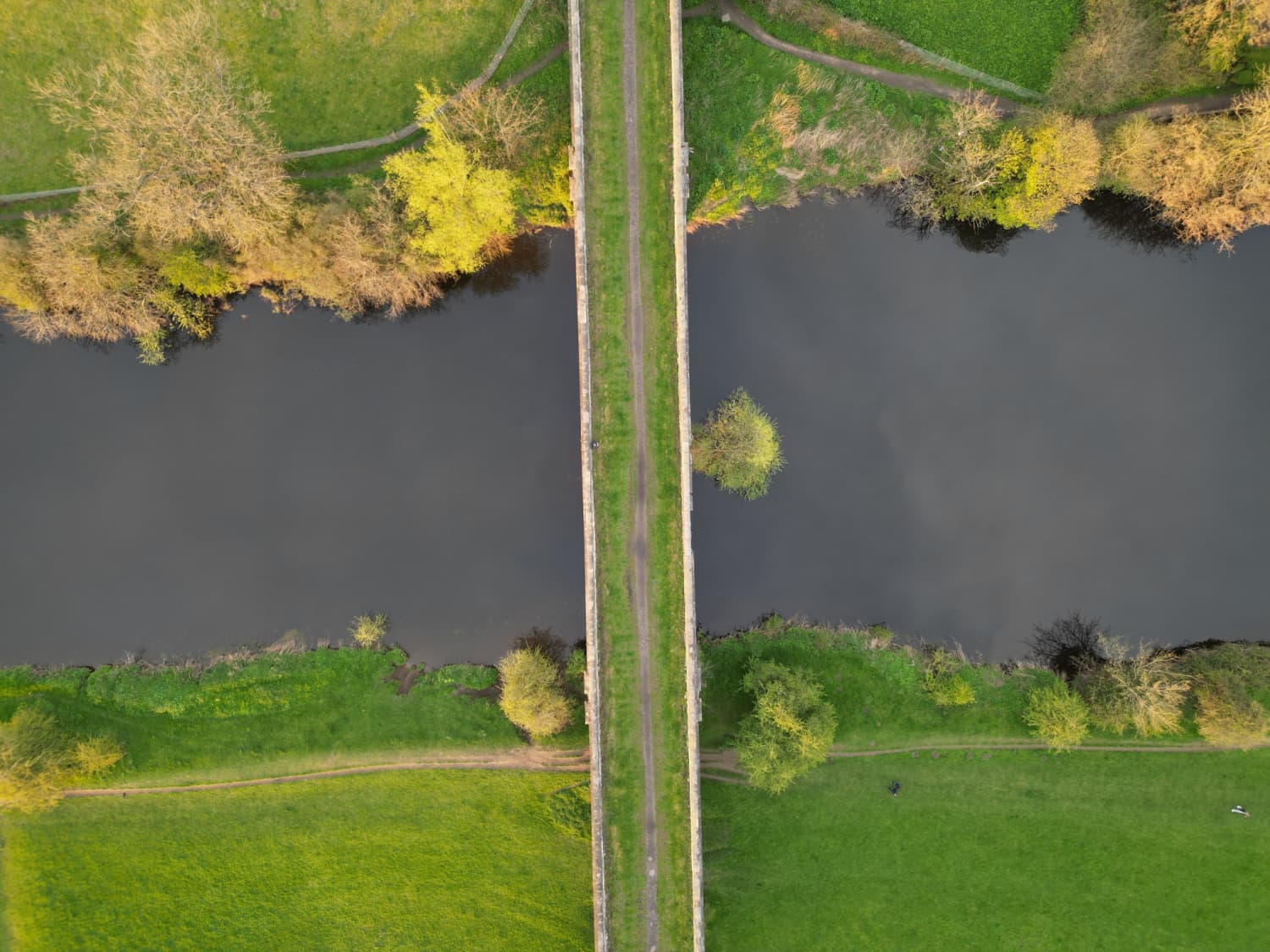 Walk: White Rose Way