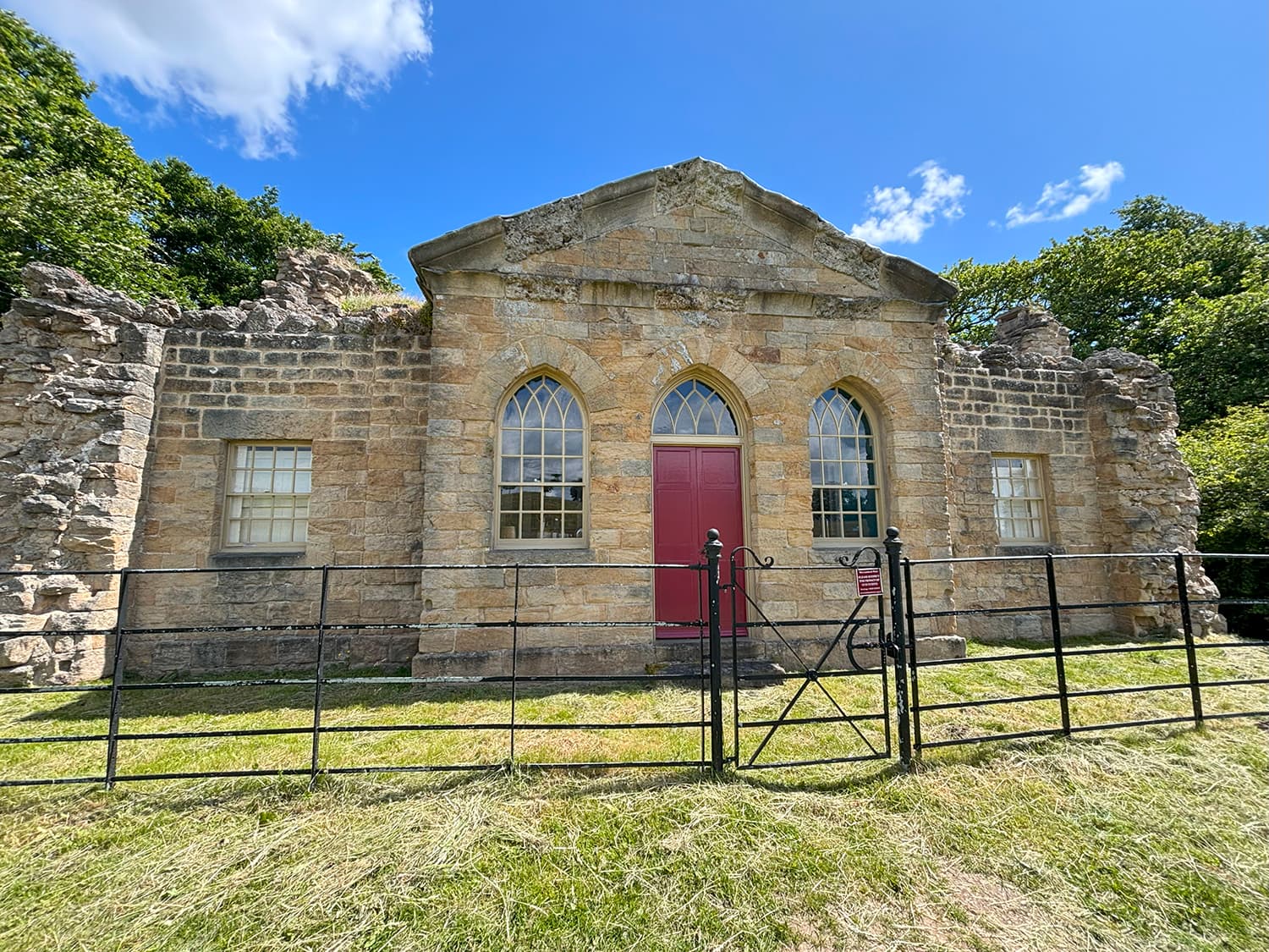 A look at the history of The Ruin, Hackfall Woods, with Dr Emma Wells