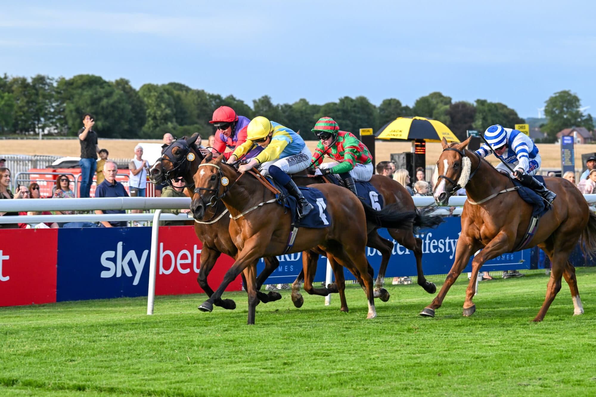 Tim Easterby Leads Clean Sweep at Go Racing In Yorkshire Summer Festival