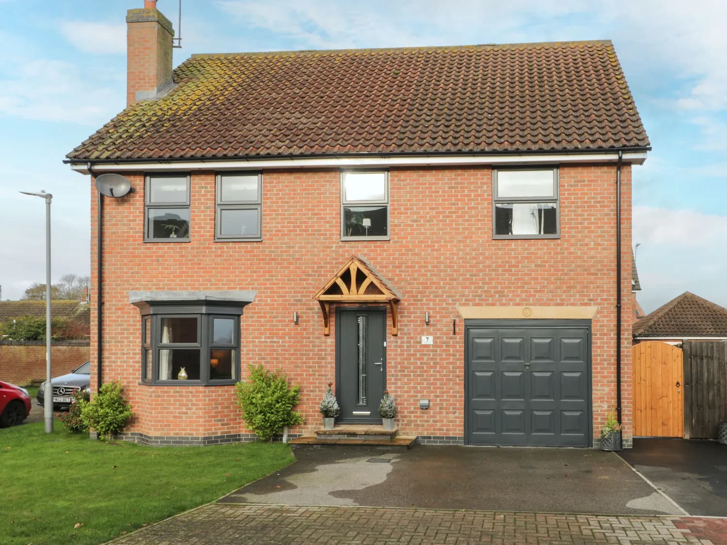 Accommodation at Eaton House, 7 Rectory View in beeford