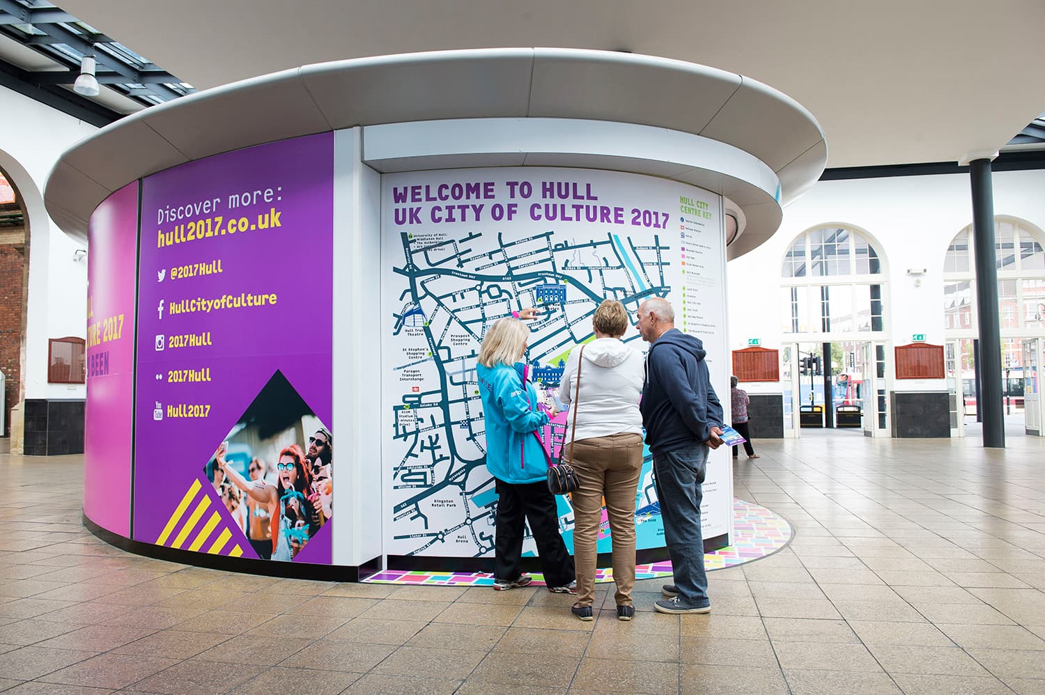 Hull Tourist Information Centre - Visitor Centres in hull