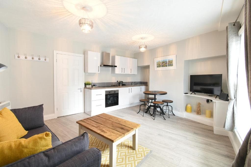 Accommodation at Blossoms Reach - 2 minutes from station and city centre in york