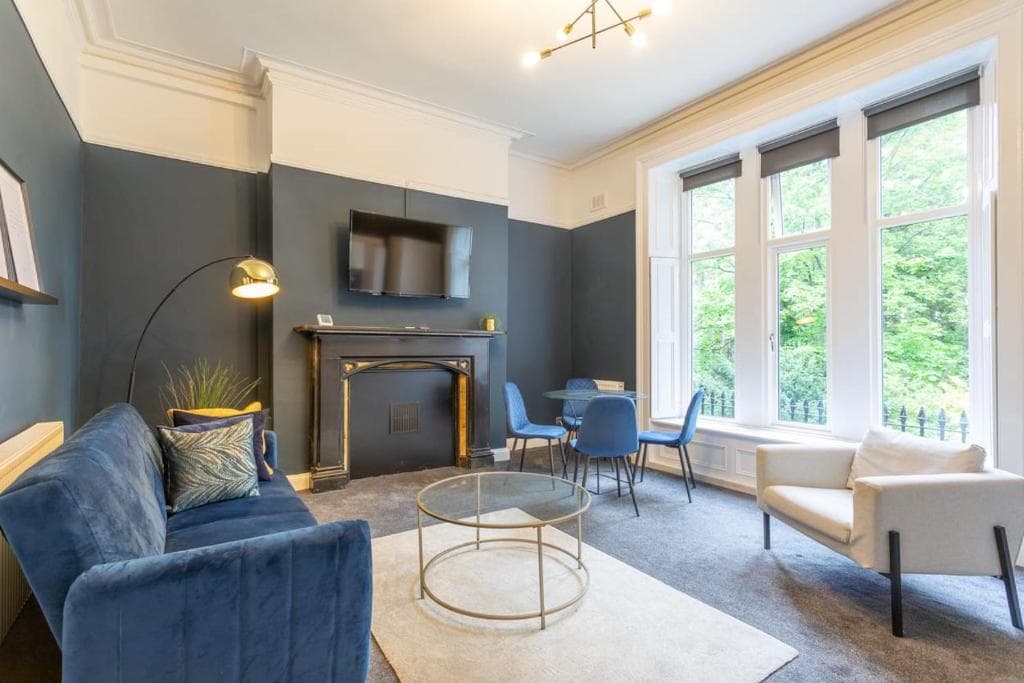 Accommodation at Beautiful Apartment in a stone built Victorian residence in leeds