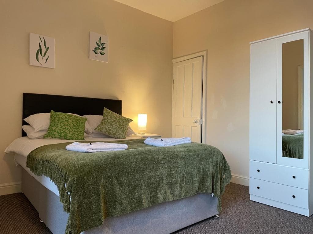 Accommodation at Luke Stays - Ronald Road in balby