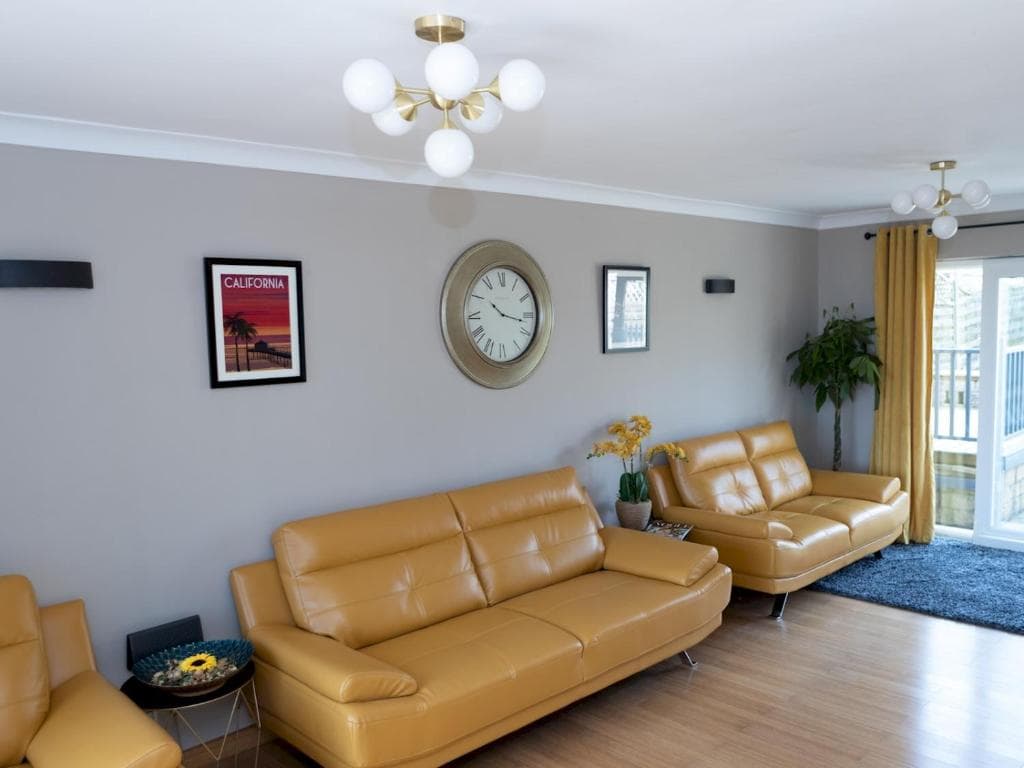 Accommodation at Pass the Keys Amazing 4 bedroom property- Hot tub & Sea Views in osgodby scarborough