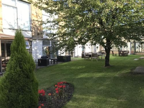 Accommodation at Holiday Inn Doncaster A1- M Jct 36, an IHG Hotel in doncaster