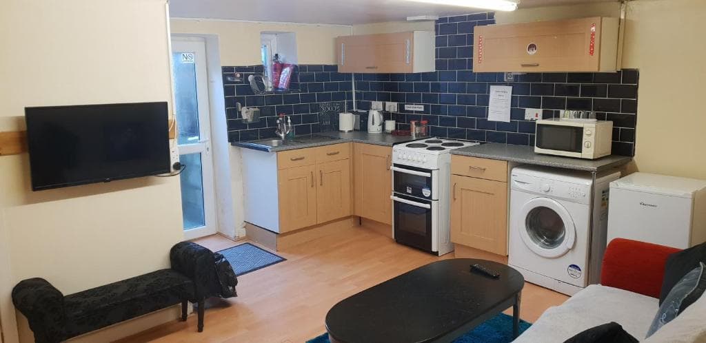 Accommodation at Private Basement Studio Flat with Modern Features in huddersfield