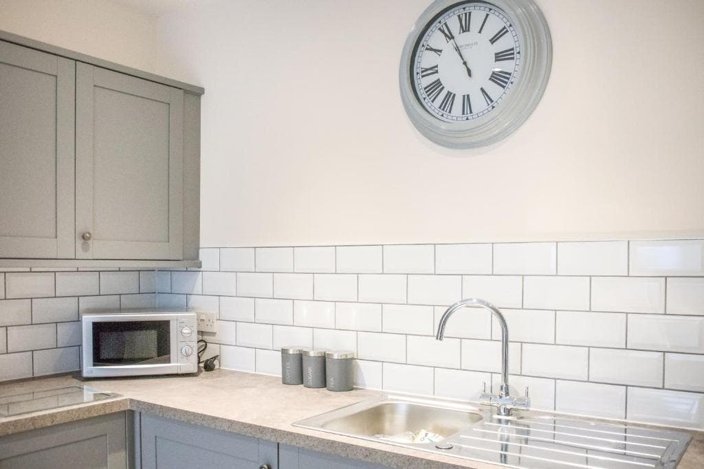 Accommodation at The Ascot -Free on site parking in york