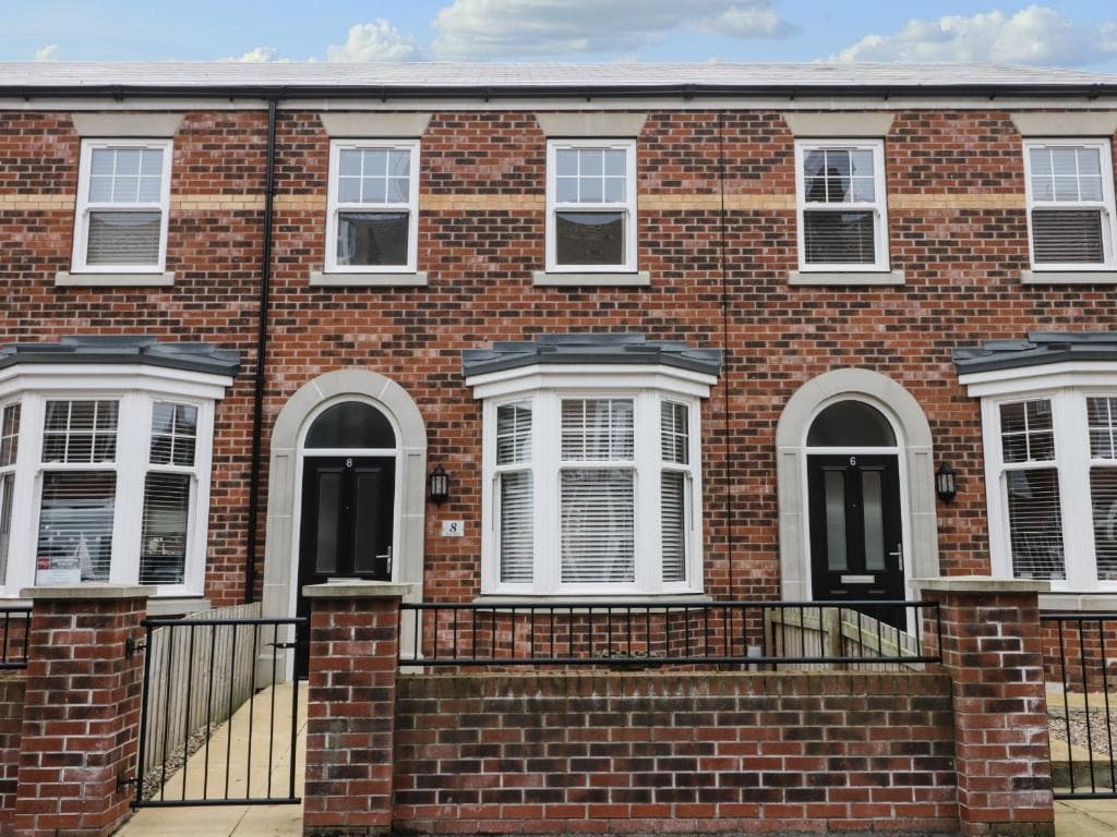 Accommodation at Stone's Throw in filey