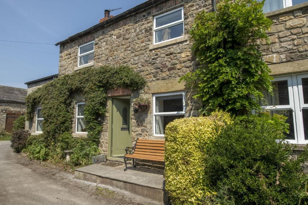 Accommodation at 5 Chapel Terrace in hunton north yorkshire