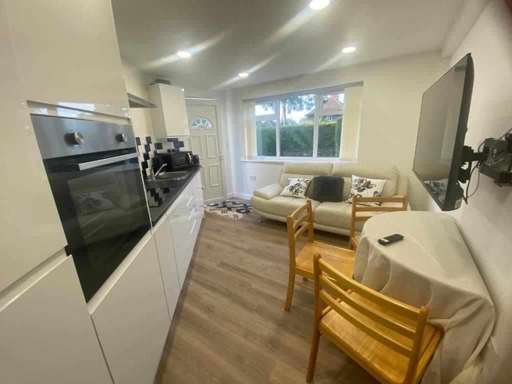 Accommodation at ThePropertyFocus - Modern City Apartment in leeds