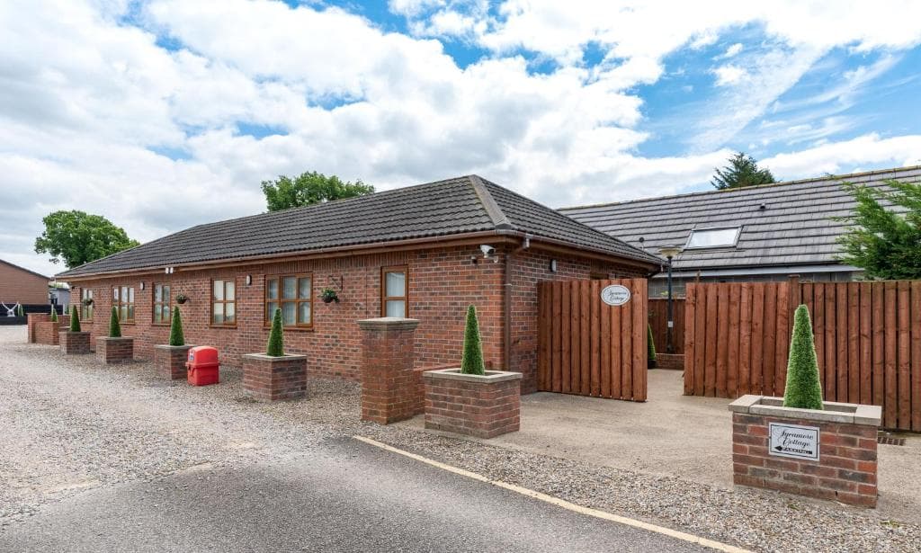 Accommodation at Sycamore Cottage with Hot Tub in strensall