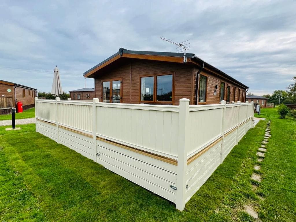 Accommodation at Bella Rose Lodge with Hot Tub in malton