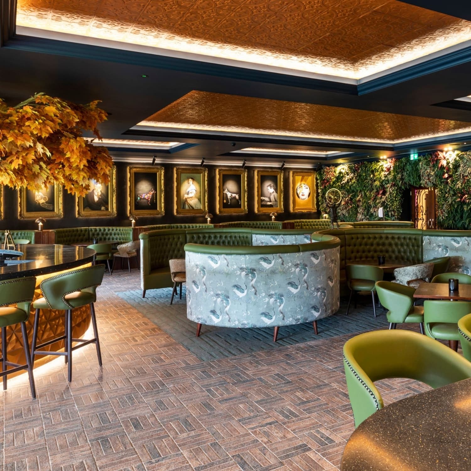 Dining at Elements in aldwark