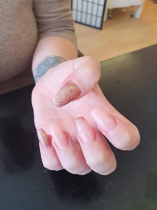 The Nail Lounge - Nail Salons in alverthorpe