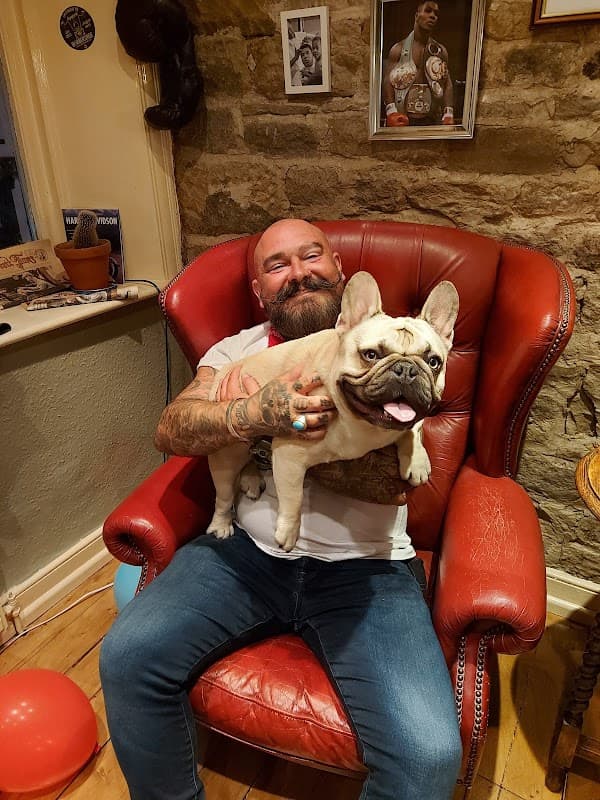 Gilly's Barbers - Barbers in baildon