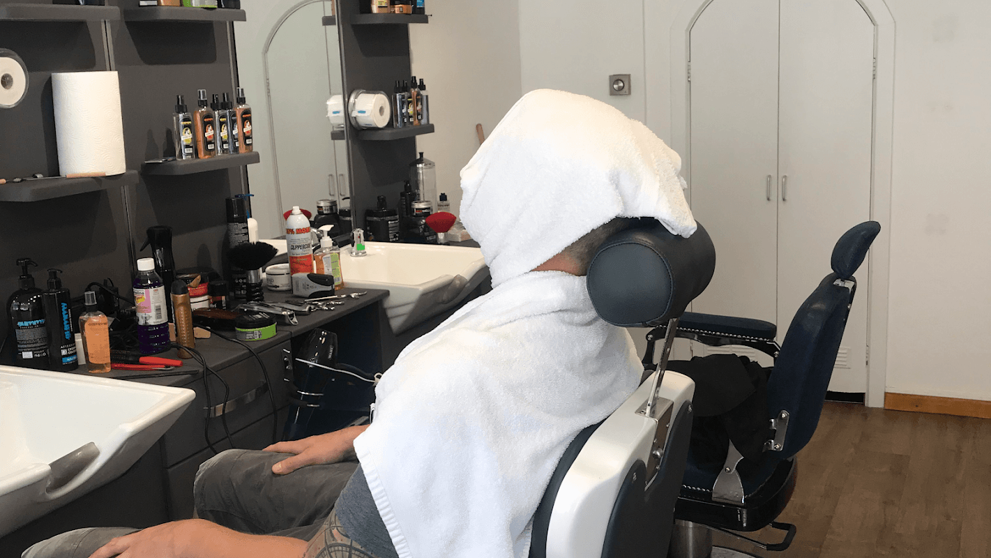 Med Barbers - Barbers in barbon