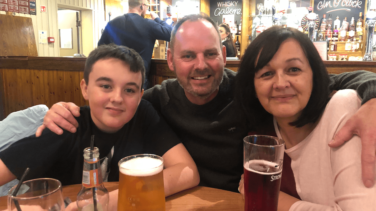 Adrian Hewson Painting and Decorating Services - Painters & Decorators in barnsley