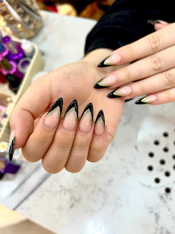 B nails and beauty - Nail Salons in barnsley