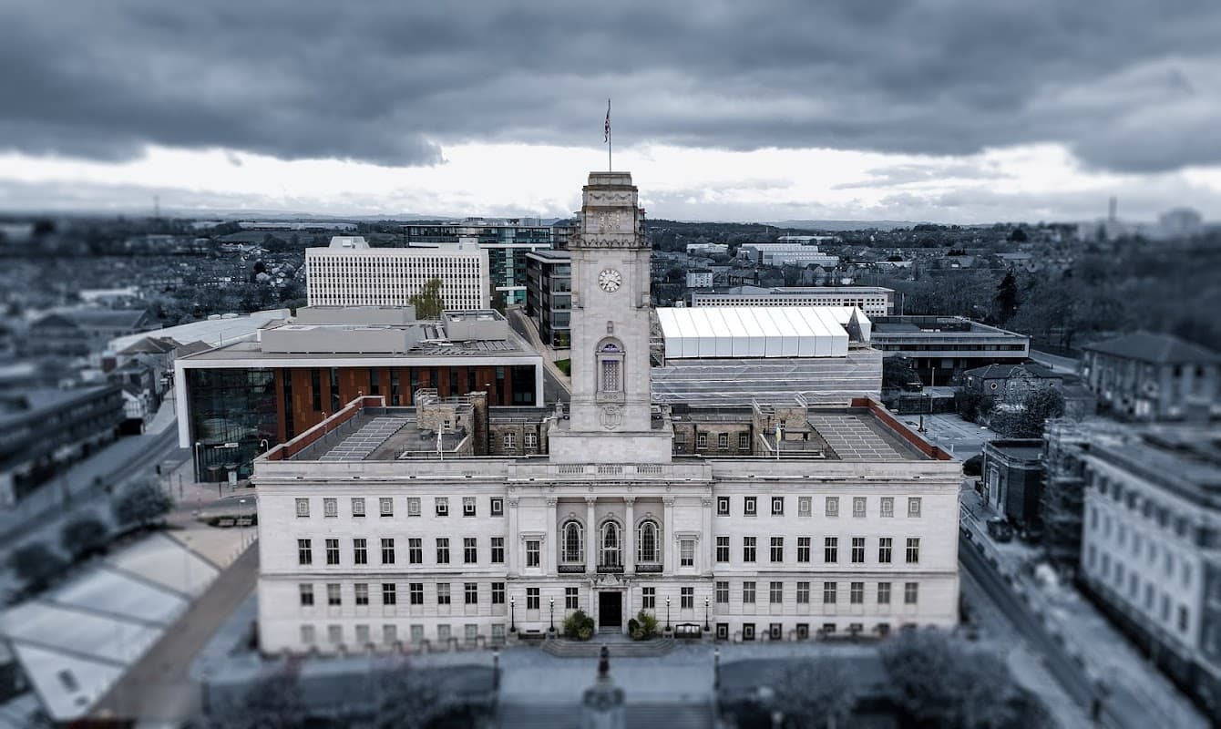 Barnsley Town Hall - Town Halls in barnsley