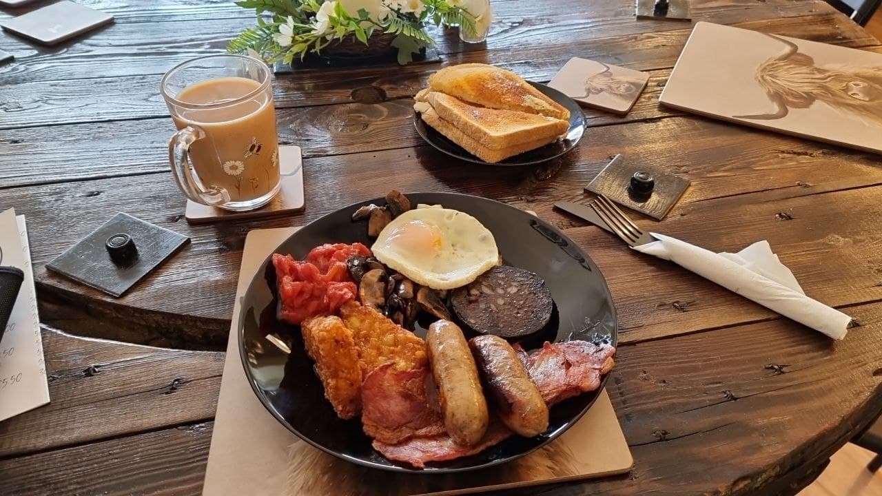 Cafe Daisyβs Diner in barnsley