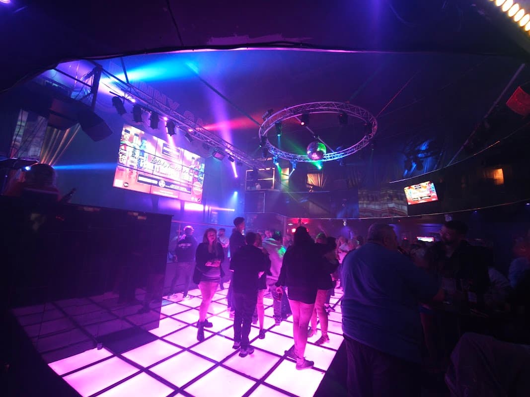 Funny Gals Barnsley - Nightclub in barnsley