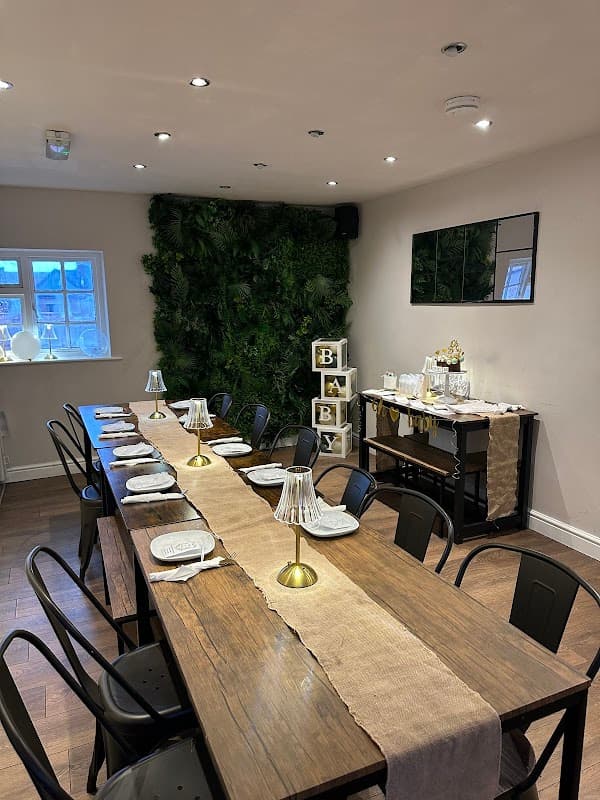 Food & drink at Hollie’s Bar at No 9 in bawtry