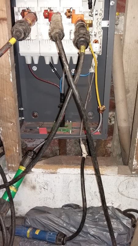 T B Autos - Garages in beeston