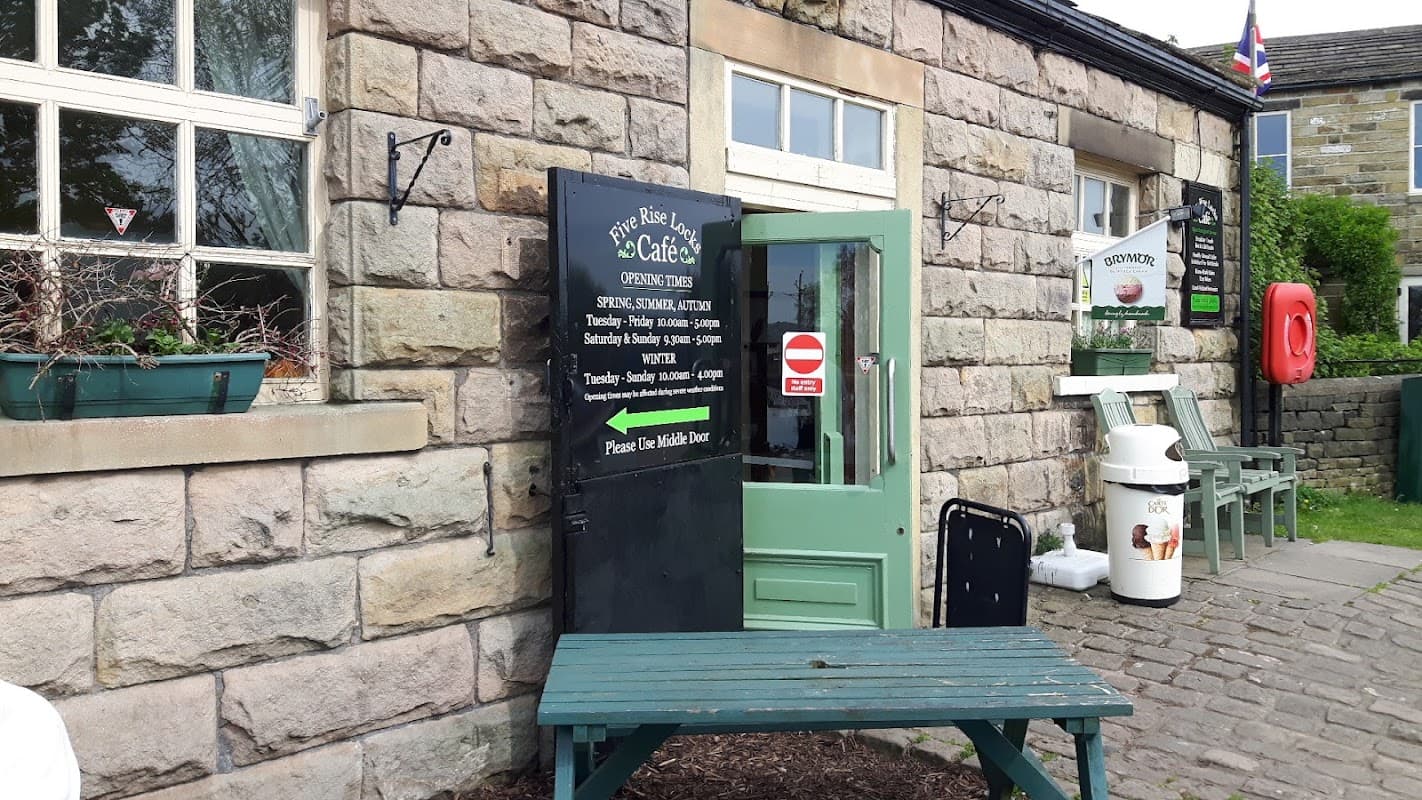 Cafe The Five Rise Locks Cafe in bingley