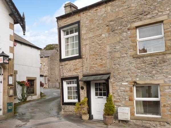 Accommodation at Black Horse Cottage in settle