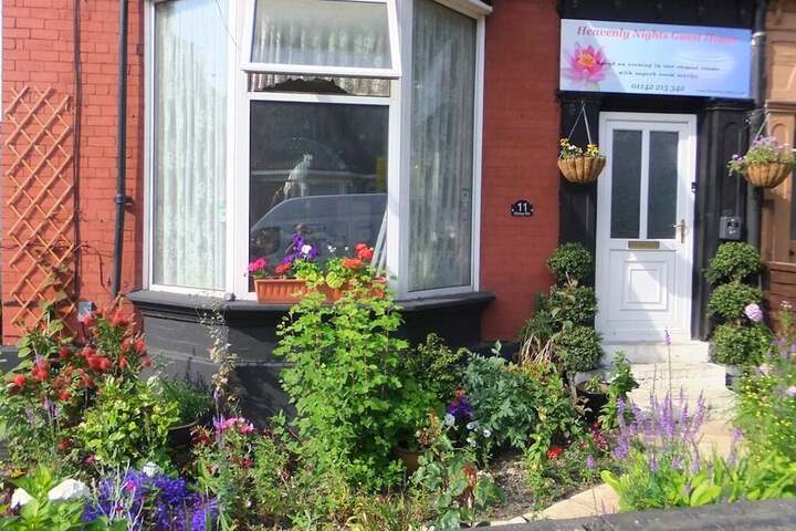 Accommodation at Heavenly Nights Guest House in neepsend