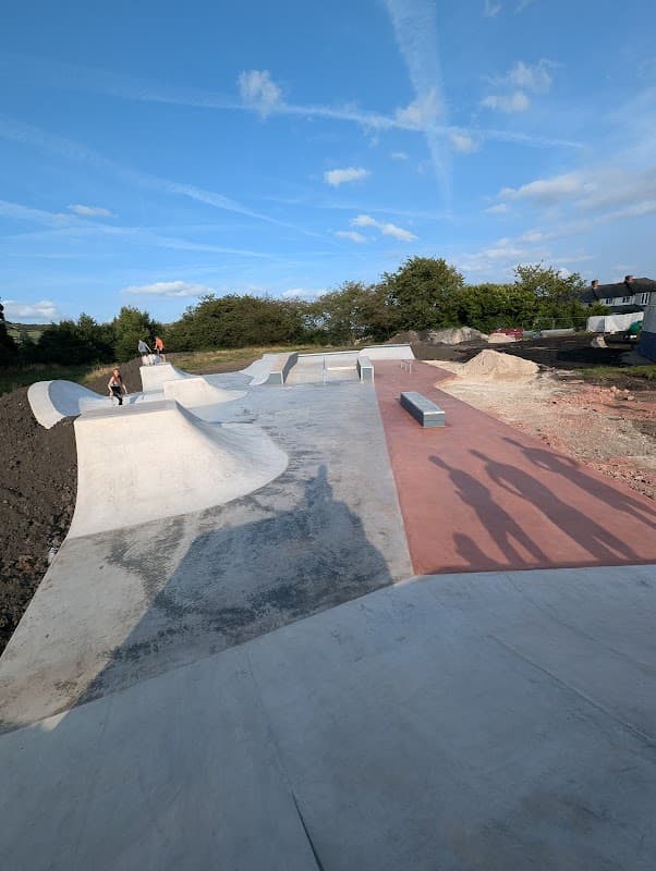 Oxley Park Playground - Playgrounds in bolsterstone ewden village